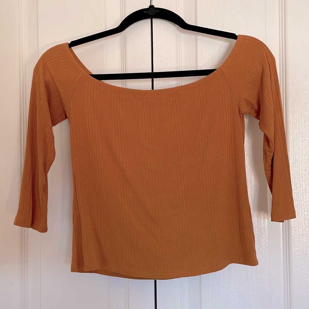 Forever 21 Off The Shoulder Mustard Colored Top - Size L